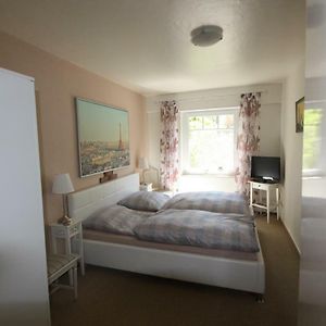 Zimmer mit Queensize-Bett
